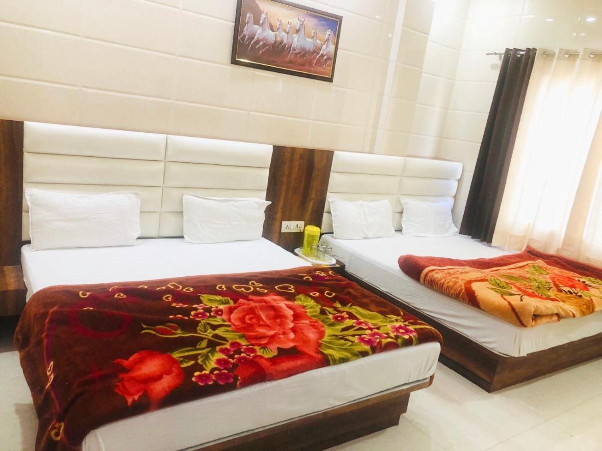 אמריצר Jasneet Homestay מראה חיצוני תמונה