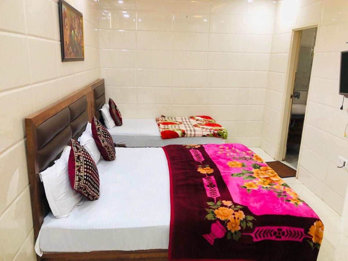 אמריצר Jasneet Homestay מראה חיצוני תמונה